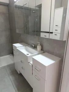 Butas Nuoma Lebeau  Bruxelle  BE