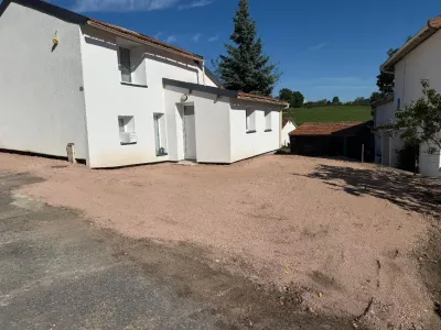 Namas Parduodama 42620 Saint-Pierre-Laval FR