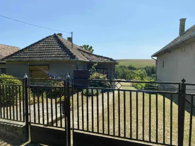 Namas Parduodama 8934 Bezeréd HU