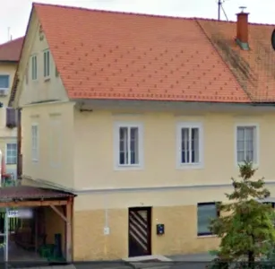 Mišrus naudojimas Parduodama 8350 DOLENJSKE TOPLICE SI